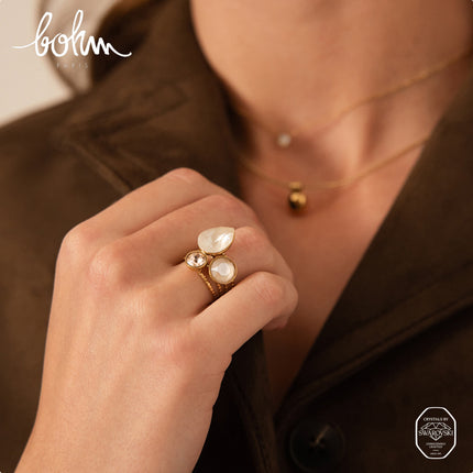 Teardrop Trilogy Ring - Swarovski® teardrop and round crystals