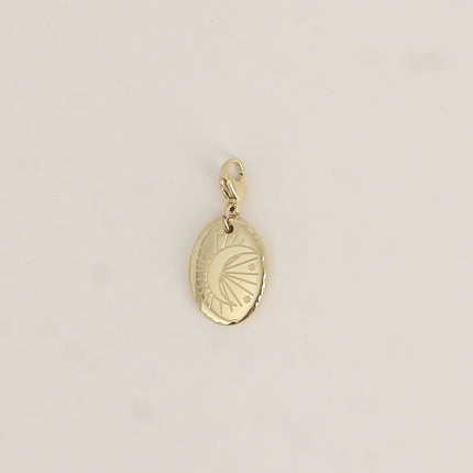 Charm - médaillon ovale avec lune et étoiles gravées