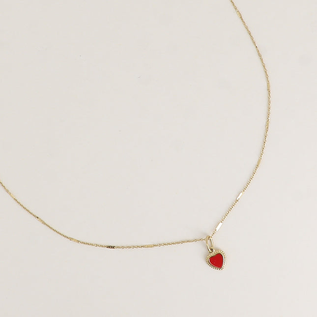 Collier - chaîne reflet brillant et coeur milgrain émaillé