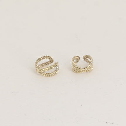 Earcuffs - deux anneaux effet milgrain croisés