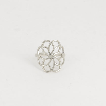 Bague - fleur rosacée ajourée
