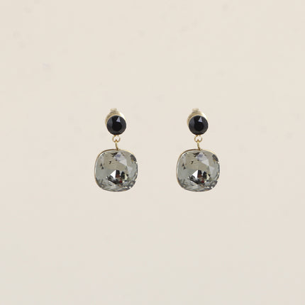 Boucles pendantes - ornées de cristaux de Swarovski® SS24 et 12 mm