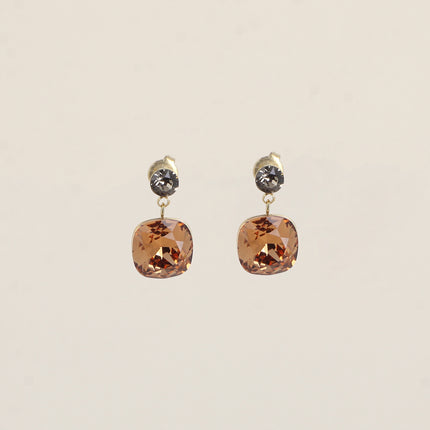Boucles pendantes - ornées de cristaux de Swarovski® SS24 et 12 mm