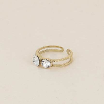 Bague - 2 anneaux texturés, ornée de cristaux de Swarovski® SS29 et SS24