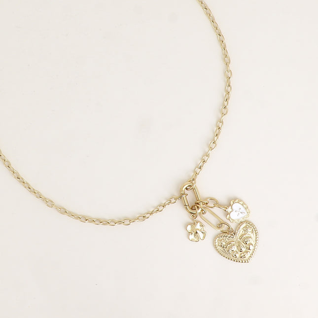 Collier - breloques (coeurs, trèfle)