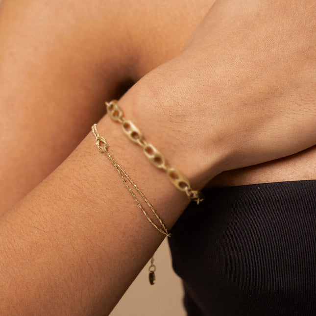 Bracelet - small cow hitch