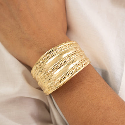 Cuff - plain, braided and ridged rows