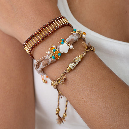 Bracelet - tissu, perles en acier inoxydable et résine, pendentif fleur nacrée