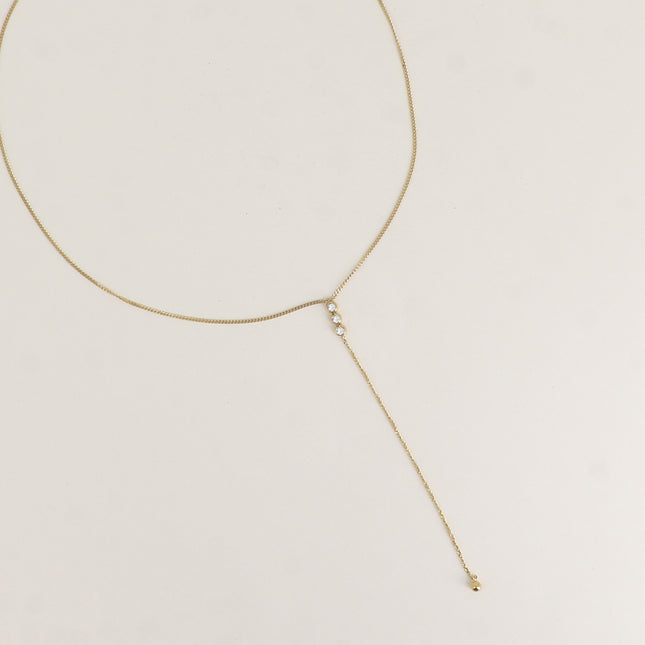 Collier Y - 3 cristaux ronds, chaîne pendante et boule