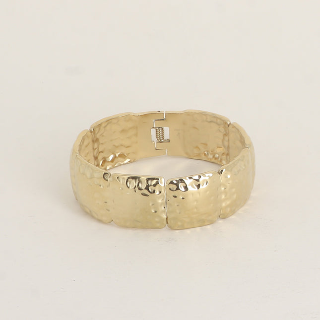 Cuff - textured ovals