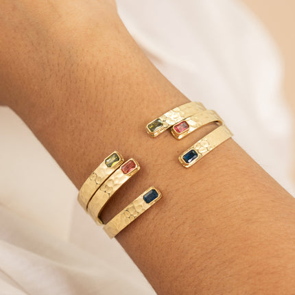 Bangle - hammered ring and two rectangular crystals