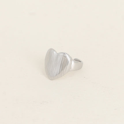 Bague - grand coeur avec liserés verticaux
