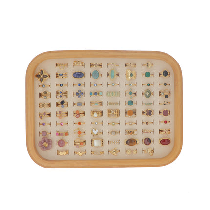 Kit de 76 bagues - doré multi - prix moyen de 4,90€/pc - Présentoir offert