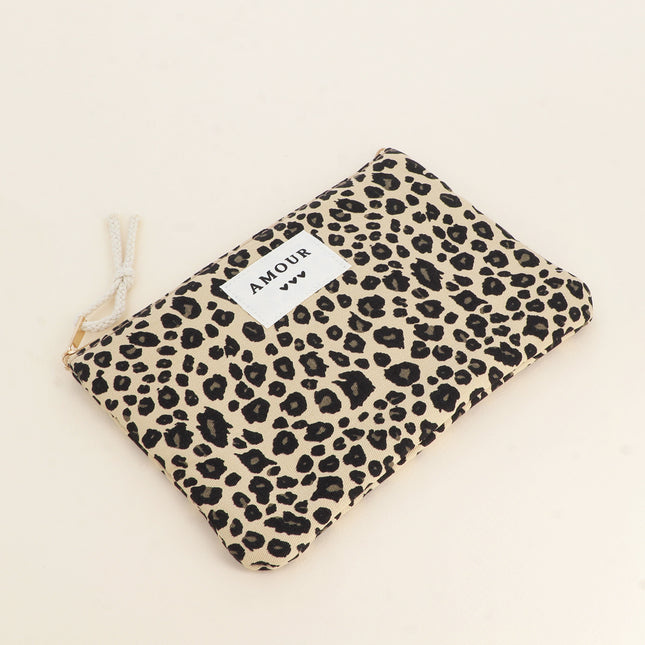 Trousse côtelée - AMOUR et coeur, motifs léopard imprimés