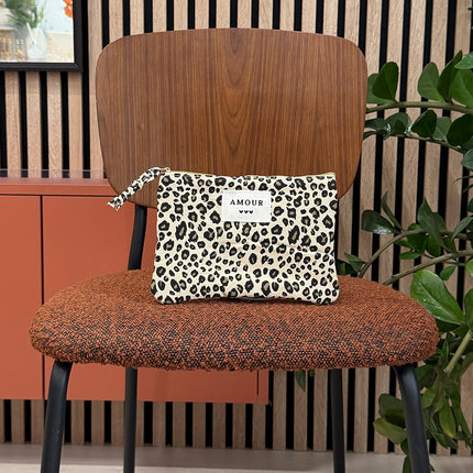 Ribbed pouch - LOVE and heart, leopard print pattern