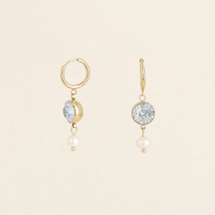 Créoles - ornées de cristaux de Swarovski® SS29 et perle d'eau douce