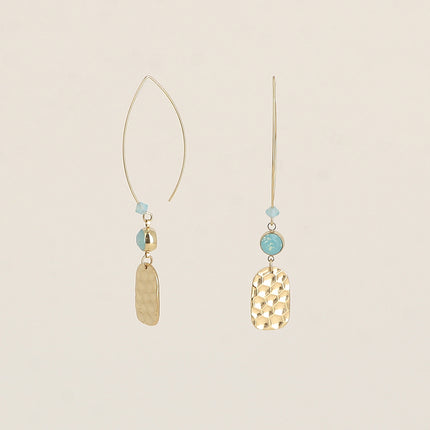 Boucles à crochet - pampille aspect nid d'abeille, ornées de cristaux de Swarovski® SS29 et cristal toupie