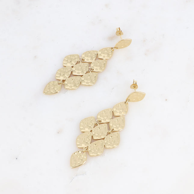 Boucles pendantes Bela - pétales martelées