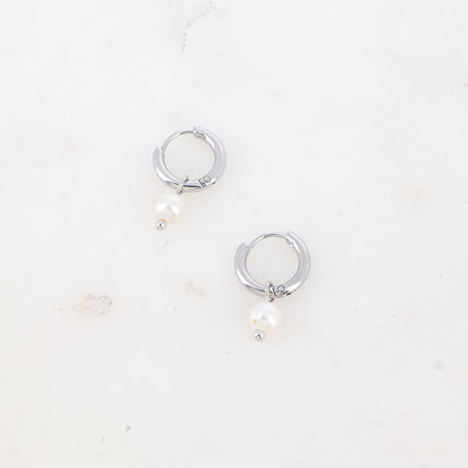 Mini créoles - perles d'eau douce pendantes