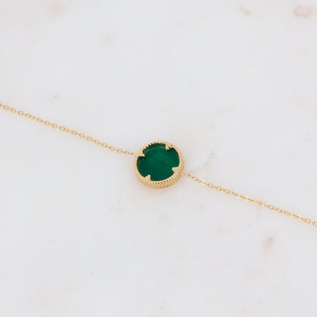 Oria bracelet with round stone and triangular prongs