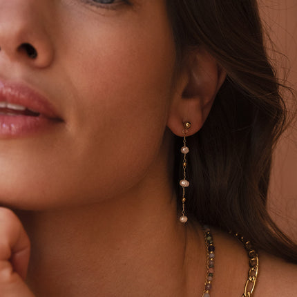 Boucles puces Ghada - chaîne fine et perles d'eau douce