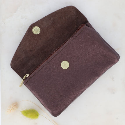 Pochette Barcelone - 1 bouton aimanté, 1 zip et 3 poches