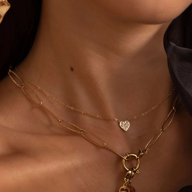 Collier Carla avec coeur serti d'oxydes de zirconium