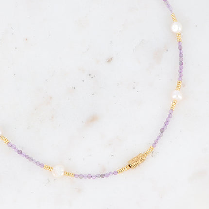 Collier sur fil avec motif d'écorce d'arbre et pierres naturelles